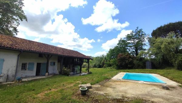 Maison à vendre    7 pièces •  Pouillon