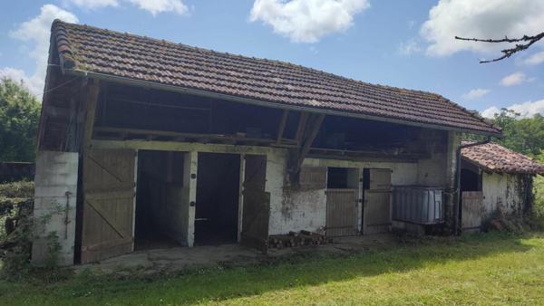 Maison à vendre    7 pièces •  Pouillon