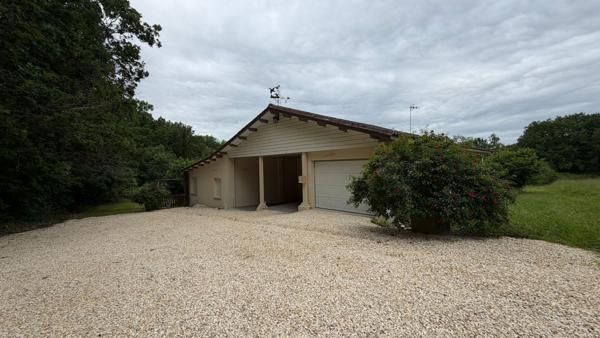 Grande maison à St Nexans dans un cadre verdoyant et bucolique
