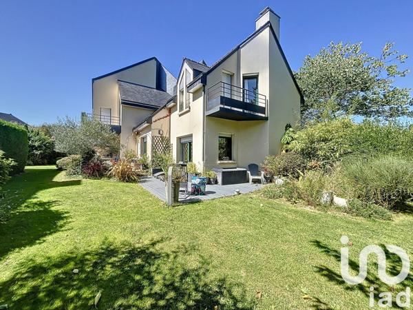 Maison d’architecte 7 pièces de 208 m² à Vern-sur-Seiche (35770)