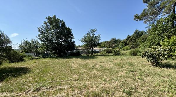 Draguignan (83300) DRAGUIGNAN secteur résidentiel Villa de PLAIN-PIED 140 m² Terrain plat 4278 m²