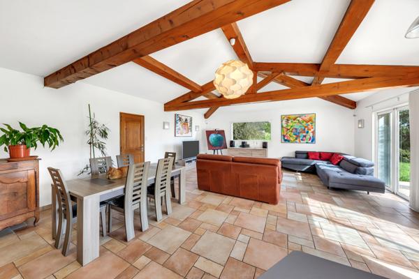 Draguignan (83300) DRAGUIGNAN secteur résidentiel Villa de PLAIN-PIED 140 m² Terrain plat 4278 m²