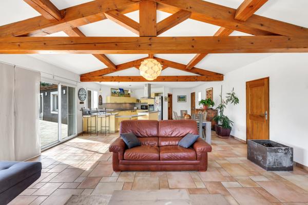 Draguignan (83300) DRAGUIGNAN secteur résidentiel Villa de PLAIN-PIED 140 m² Terrain plat 4278 m²