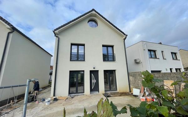 Maison à vendre    5 pièces •  Ormesson-sur-Marne