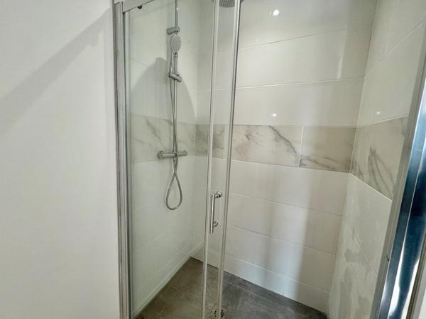 Magnifique appartement 31 m2, avec parking, jardin et cave