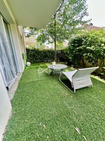 Appartement 2 pièces - Roissy en brie - Jardin - Parking - Proche gare