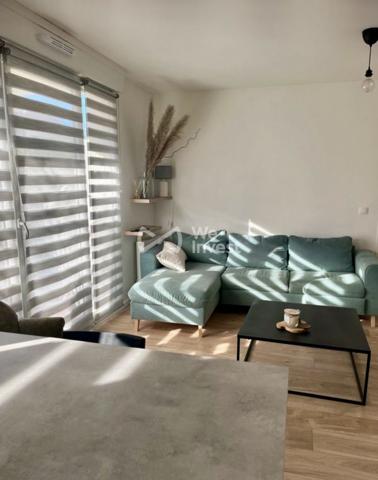 Appartement 2 pièces - Roissy en brie - Jardin - Parking - Proche gare