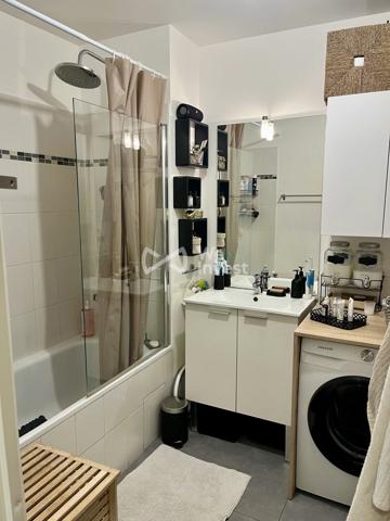 Appartement 2 pièces - Roissy en brie - Jardin - Parking - Proche gare