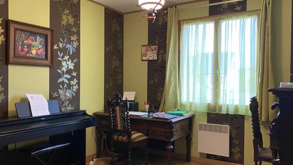 Dpt Yonne (89), à vendre PACY SUR ARMANCON Pavillon - 3 chambres - Terrain de 2 300 m²- Plain-pied