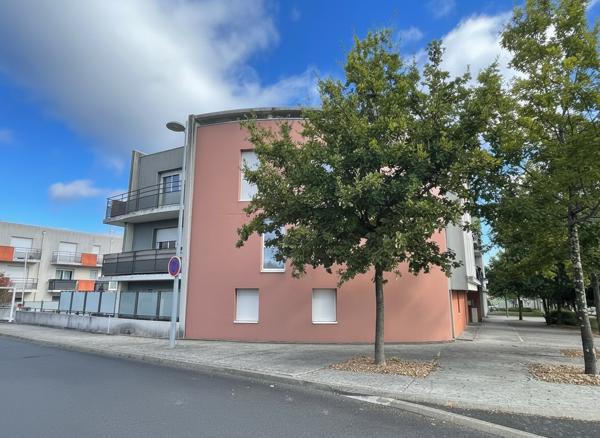 Appartement
         3 pièces
        - 65 m² 171 200 € *