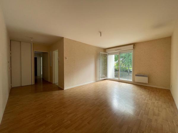 Appartement
         3 pièces
        - 65 m² 171 200 € *