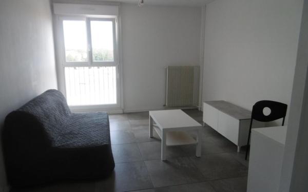 Appartement à louer    1 pièce •  Reims