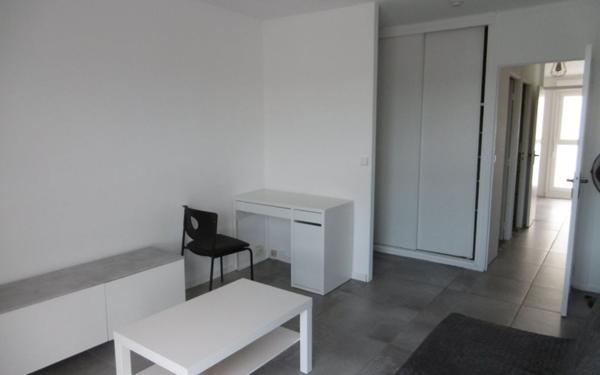 Appartement à louer    1 pièce •  Reims