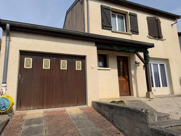 PAVILLON INDIVIDUEL - 3 CHAMBRES - GARAGE - JARDIN