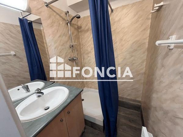 Location Studio meublé 22.01 m² - 4 RUE DE LA SOLE La Rochelle 17000