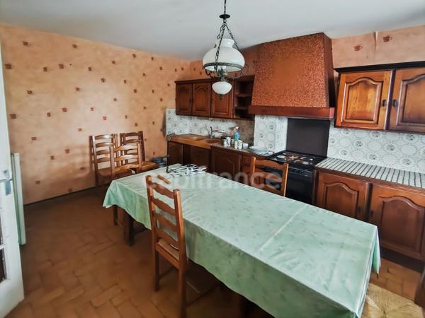 Maison à vendre 5 pièces proche de SAINT GERMAIN DU PLAIN (71)