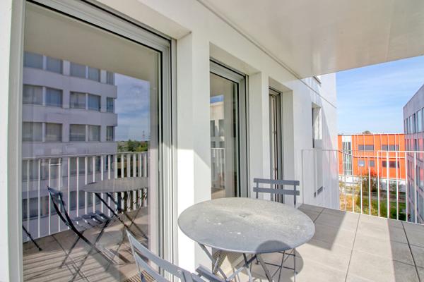 3 pièces "loué meublé" , 64 m² , Balcon + Parking , Massy Atlantis