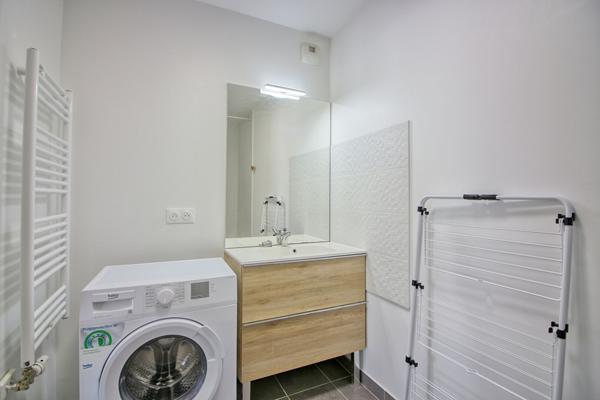 3 pièces "loué meublé" , 64 m² , Balcon + Parking , Massy Atlantis