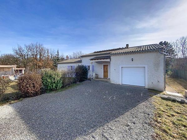 Maison de plain-pied à vendre à Mison - 3 chambres, terrain de 3000 m²