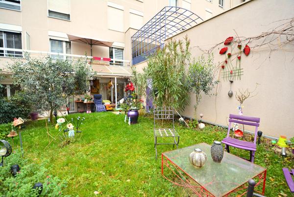 Appartement avec terrasse et jardin