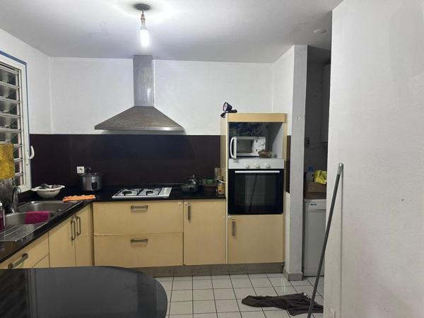 Maison à KOUROU, 97310 - 4 pièces 96m²