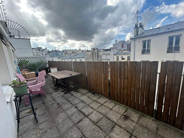 2 PIECES MEUBLE AVEC GRANDE TERRASSE