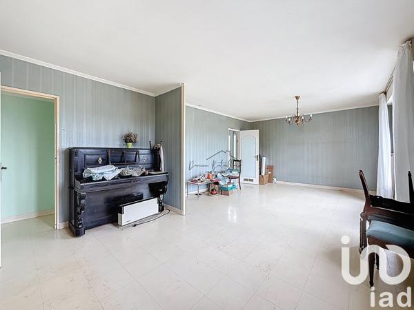 Maison traditionnelle 4 pièces de 84 m² à Gasville-Oisème (28300)