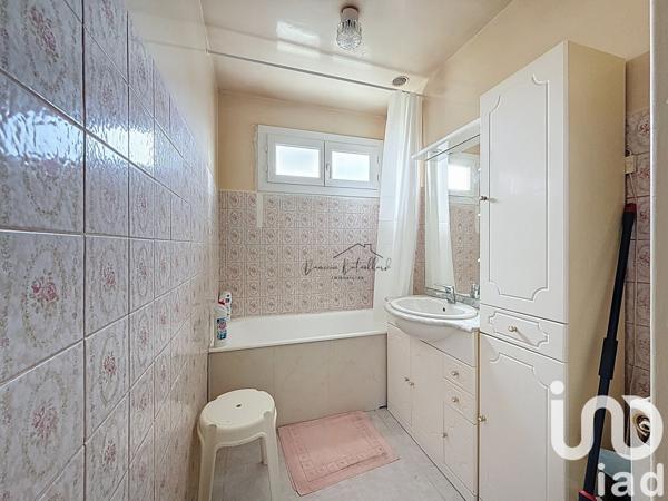 Maison traditionnelle 4 pièces de 84 m² à Gasville-Oisème (28300)