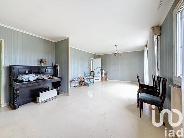 Maison traditionnelle 4 pièces de 84 m² à Gasville-Oisème (28300)