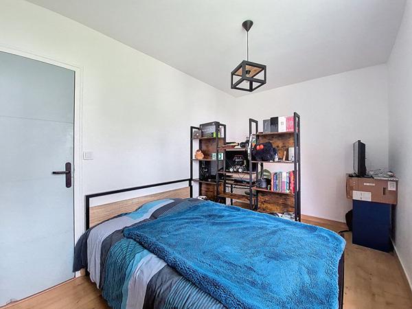 SAINT SEBASTIEN SUR LOIRE SECTEUR GRENERAIE APPARTEMENT T4/T5 STATIONNEMENT CAVE