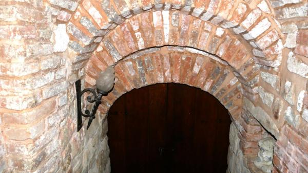 MANOIR 8 PIECES CORPS DE FERME ET GRANDES DEPENDANCES SUR 6.5 HECTARES