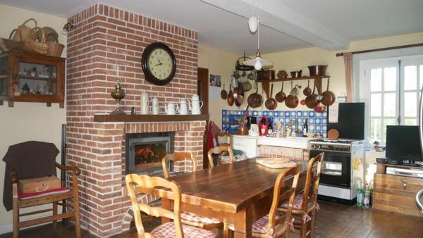 MANOIR 8 PIECES CORPS DE FERME ET GRANDES DEPENDANCES SUR 6.5 HECTARES