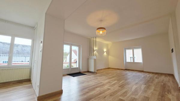 MEHUN SUR YEVRE MAISON RENOVEE 3 PIECES 91.6M² GARAGE