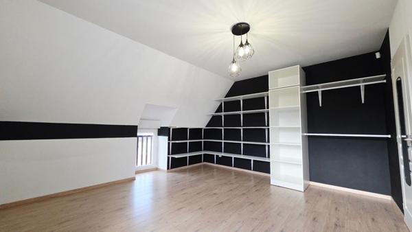 MEHUN SUR YEVRE MAISON RENOVEE 3 PIECES 91.6M² GARAGE