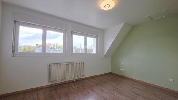 MEHUN SUR YEVRE MAISON RENOVEE 3 PIECES 91.6M² GARAGE