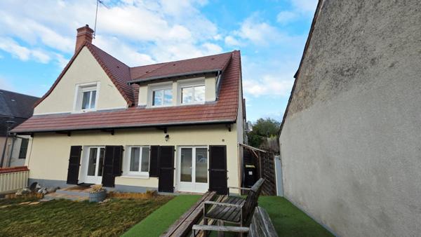 MEHUN SUR YEVRE MAISON RENOVEE 3 PIECES 91.6M² GARAGE