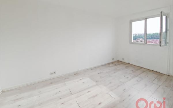 Appartement à vendre    3 pièces • 52 m2 Aubervilliers