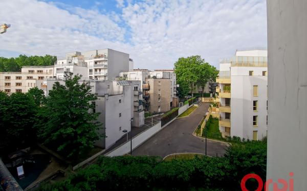 Appartement à vendre    3 pièces • 52 m2 Aubervilliers