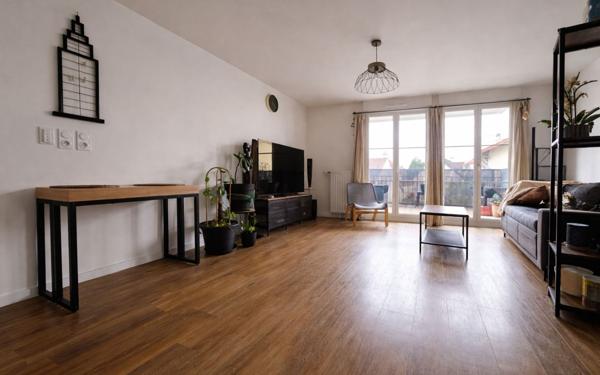 Appartement à vendre    3 pièces • 58,60 m2 Villiers-sur-Marne