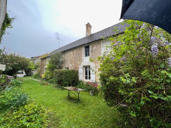 Voulangis (77580) Maison briarde à rénover pleine de charme.