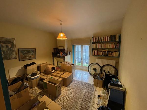 Voulangis (77580) Maison briarde à rénover pleine de charme.