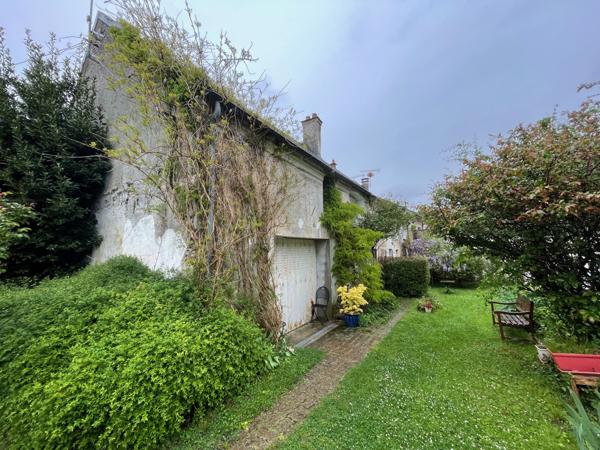 Voulangis (77580) Maison briarde à rénover pleine de charme.