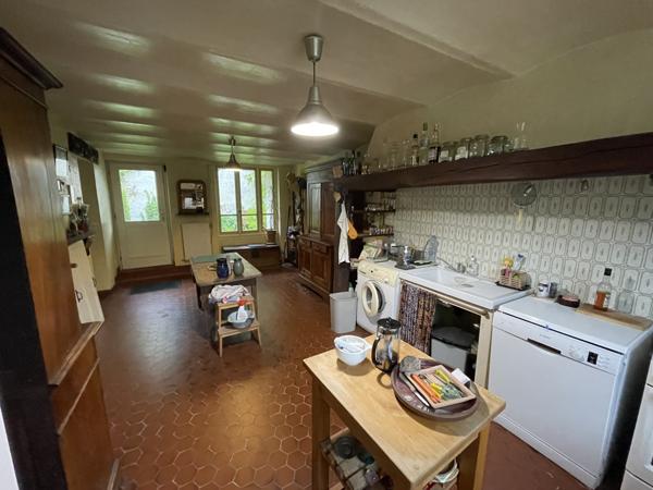 Voulangis (77580) Maison briarde à rénover pleine de charme.