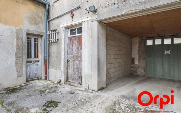 Appartement à vendre    1 pièce • 150 m2 Laon