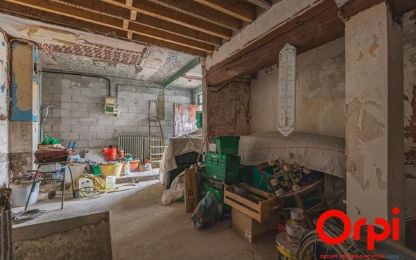 Appartement à vendre    1 pièce • 150 m2 Laon