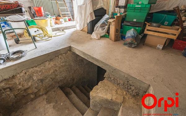 Appartement à vendre    1 pièce • 150 m2 Laon