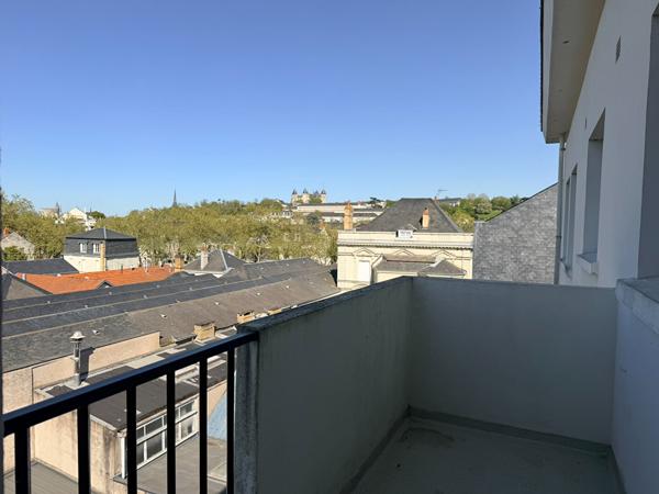 Appartement Saumur 5 pièce(s) 146.59 m2