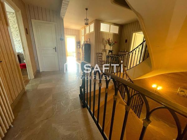 Grande demeure avec parc tout prés à pied de tout