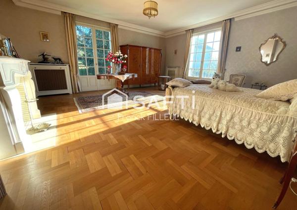 Grande demeure avec parc tout prés à pied de tout