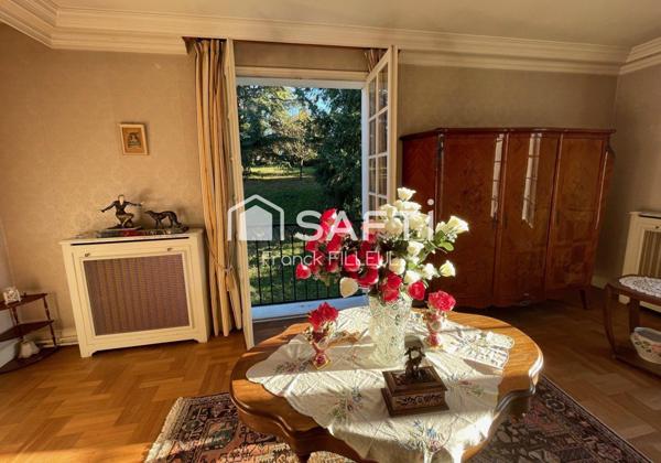 Grande demeure avec parc tout prés à pied de tout